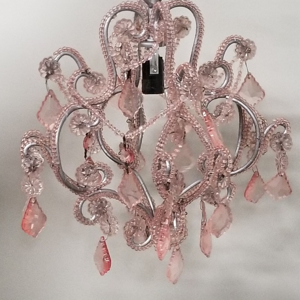 Pink Chandelier - Vintage - Picture 2 of 2